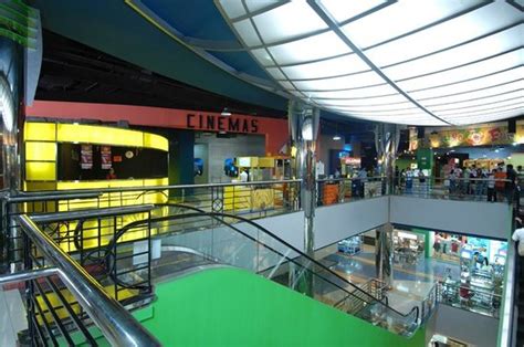 THE 10 CLOSEST Hotels to Ever Gotesco Mall, Manila .